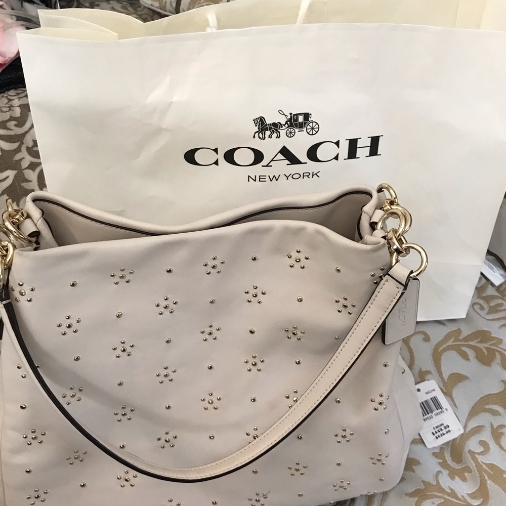 Coach Daltone signature canvas. In EUC